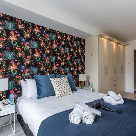 Sweet - Adelaide Square 더블린