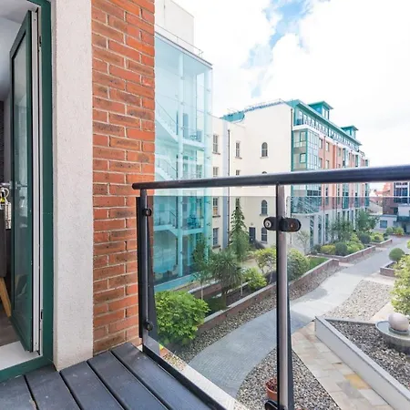 Apartment Sweet - Adelaide Square