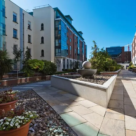 Apartment Sweet - Adelaide Square