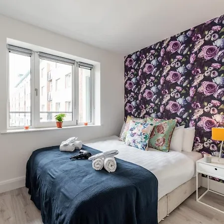 Sweet - Adelaide Square