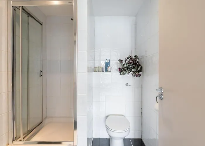 Sweet - Adelaide Square